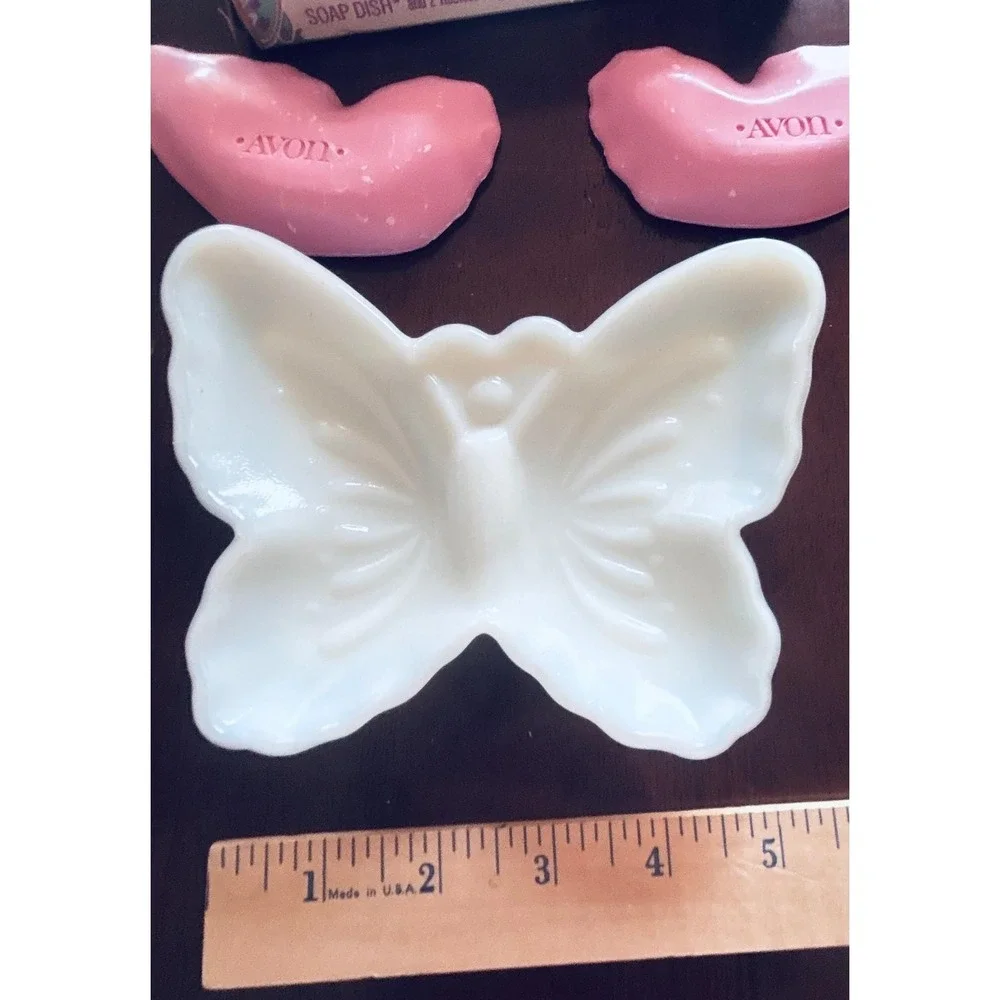 Avon‎ Soap Dish Milk Glass 4.5in Pink Soap Vintage Cottagecore French Farmhouse